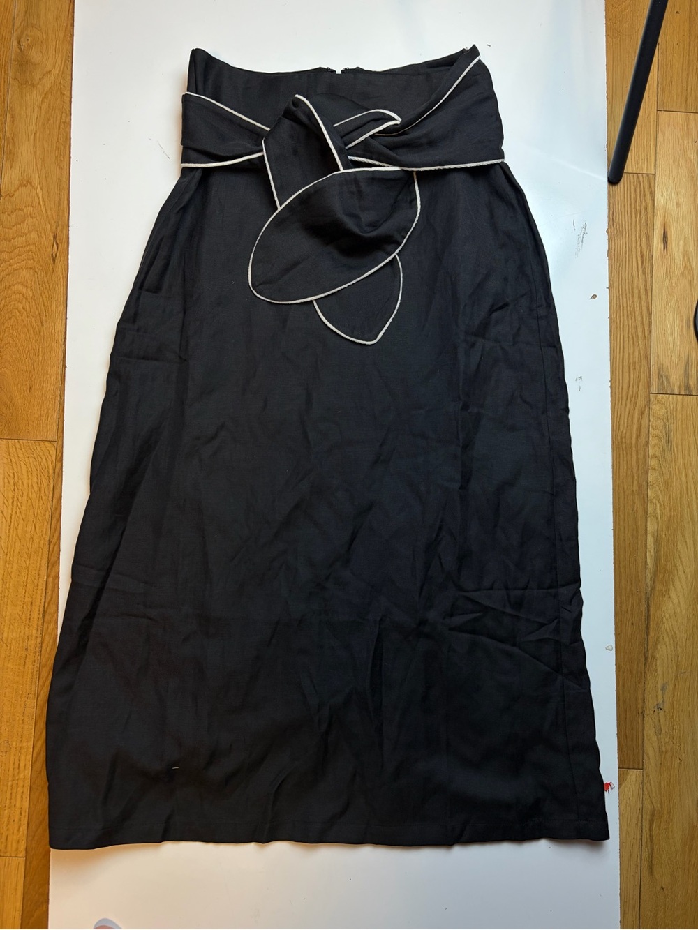 Tuckernuck black linen Carine tie skirt